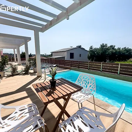 Na5 The Seaside Pool